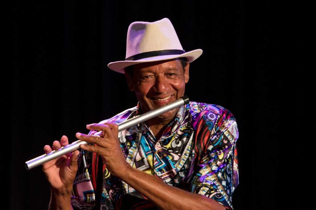 Do canto dos pássaros ao pífano: um patrimônio chamado Chau